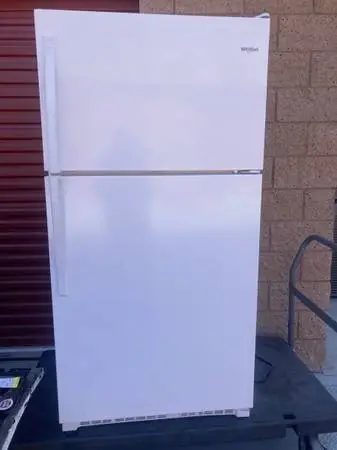 Refrigerator,2024 white 21cu ft Whirlpool,glass shelves,hlp dlvr