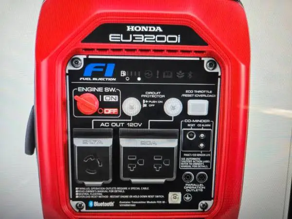 NEW Honda EU3200i Inverter with Bluetooth