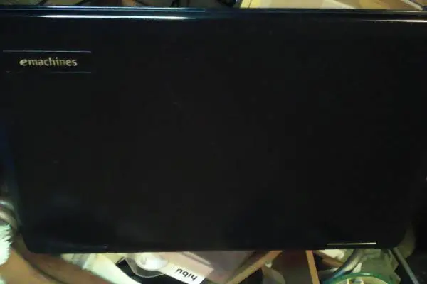 EMachines E627-5279 laptop *Excellent**REDUCED*