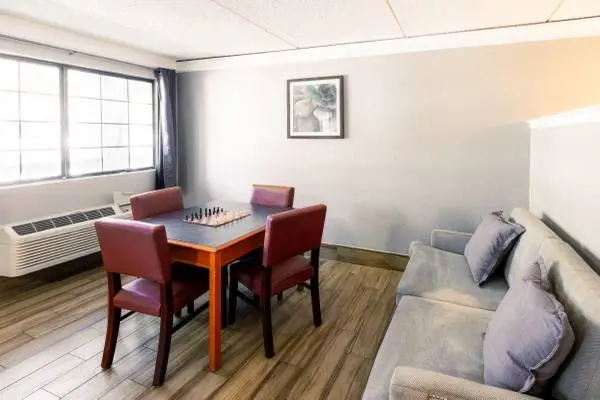 Apartment-Like Living Without the Commitment!!