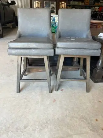 Set of 2 Swivel Barstools