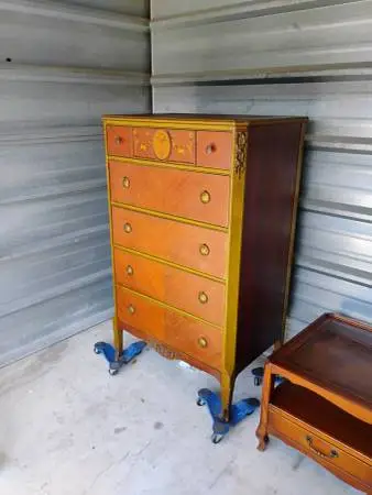 1930s dresser by Valentine and Seavers Co.