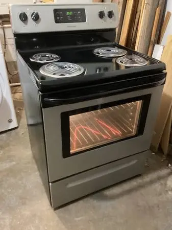 Frigidaire Electric Stove