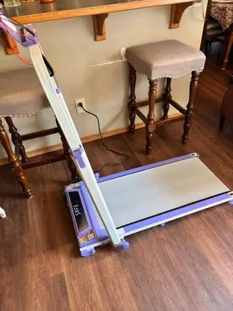 Perfect condition incline foldable treadmill
