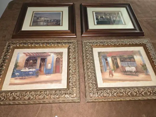 Nice set of 4 Pictures with Frames