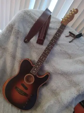 Fender acoustisonic XTRAS