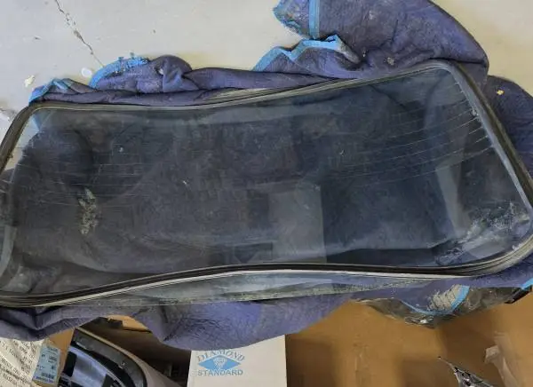 ***** 1974 BMW 2002 BACK GLASS *****