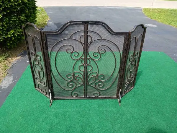 Heavy duty fireplace screen with doors and adjustable sides