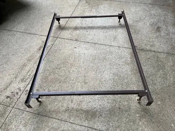 Holywood bed frame