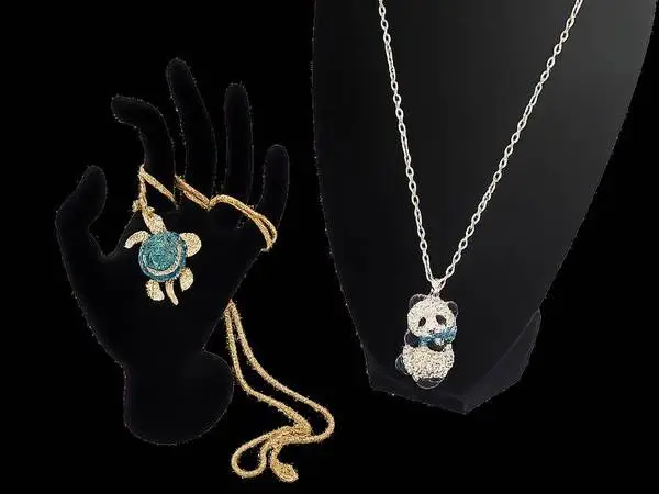 Collectible Mid-Centery Costume & Semi-Precious Jewelry Online Auction