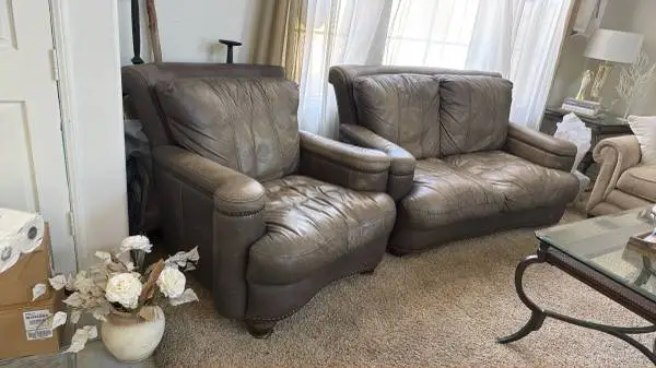 Set leather sofas - real leather