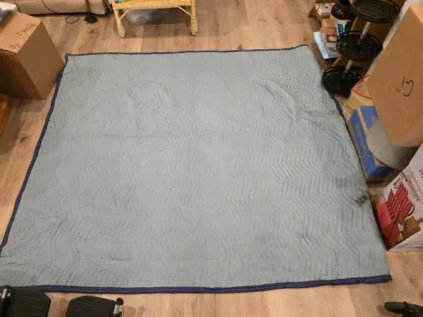 30 Professional Moving Blankets for Sale
