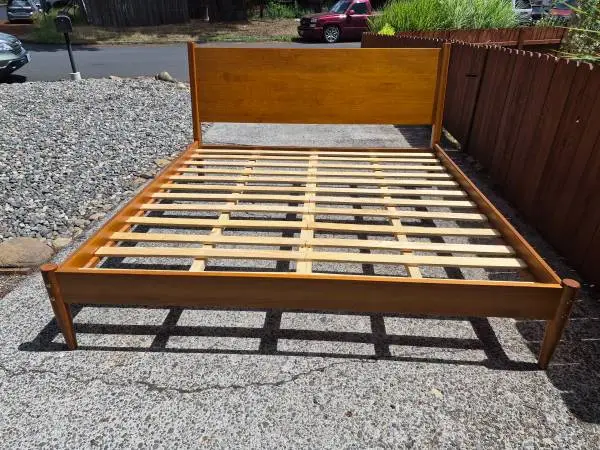 ✨Complete MCM Style Solid Wood KING Platform Bed Frame-NICE!