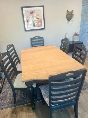Dining set. Table, six chairs , leaf.