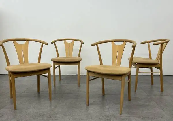 Danish Chair Set of 4 Wishbone Style Bentwood Chairs