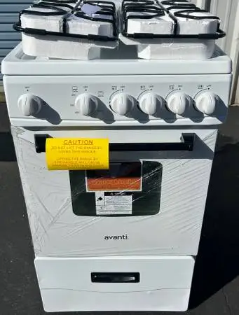 New White Avanti Gas Stove 20” Width