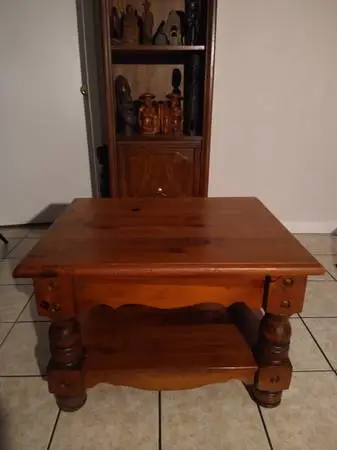 Beautiful Solid Wood Coffee End Table