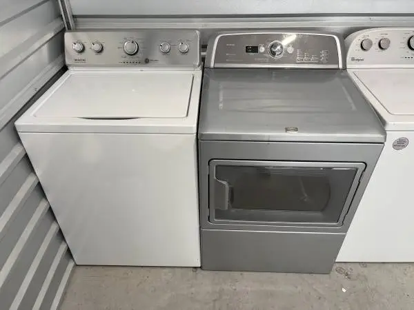 Maytag washer and dryer set