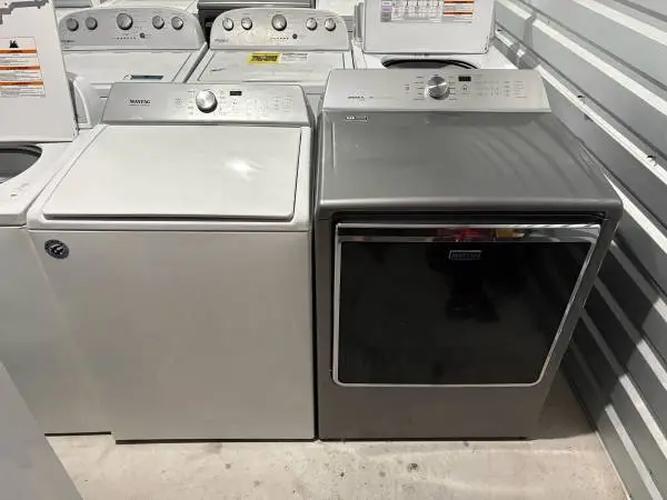 Maytag washer and dryer set