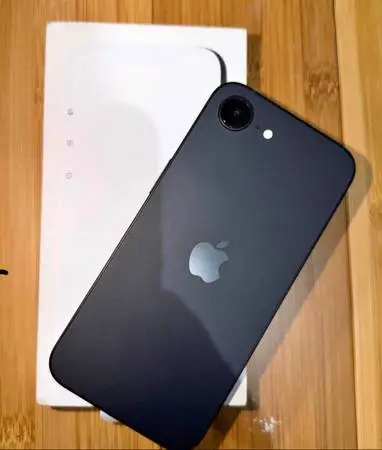 Apple IPhone 16E Unlocked