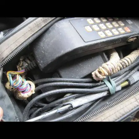 Novatel Car Phone in Carrying Case Bag Please See All Pictures & Descr