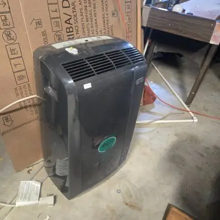 LG portable Air conditioner  complete 10000 BTU