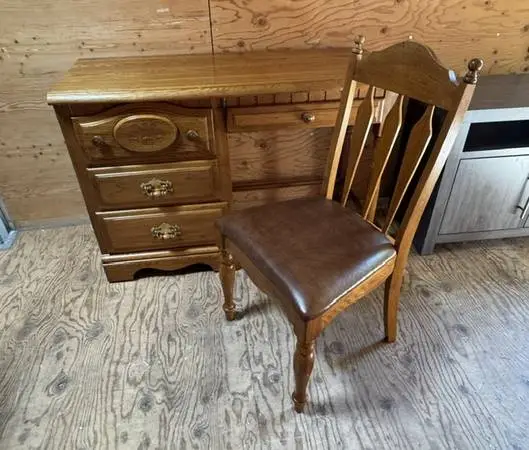 More Small & Medium Size Desk (s) at Creative Bargains