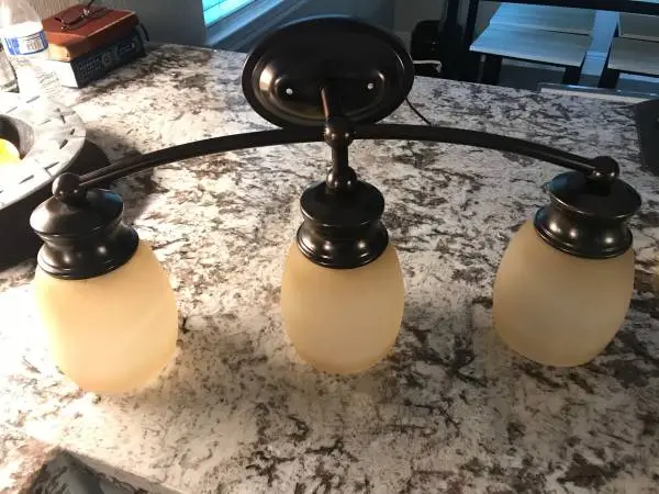 bathroom vanity light fixture