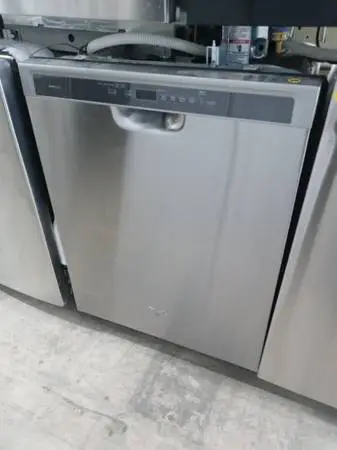 ★Whirlpool GoldSeries stainless steel dishwasher with stainless tub