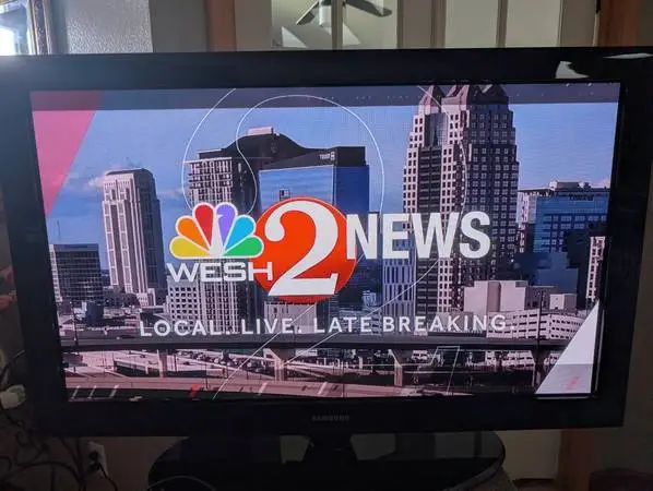 Samsung TV 42 NOT SMART