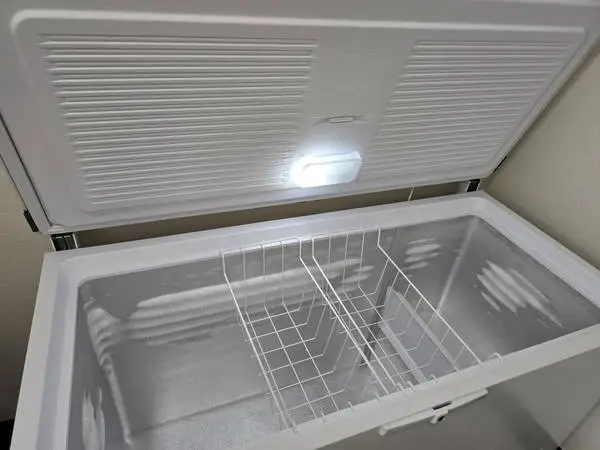 deep freeze for sale whirlpool - like new