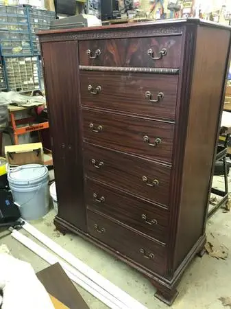 Vintage chest of drawers