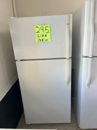 Refrigerator 16 ft.³ Kenmore excellent warranty delivery Call/Text