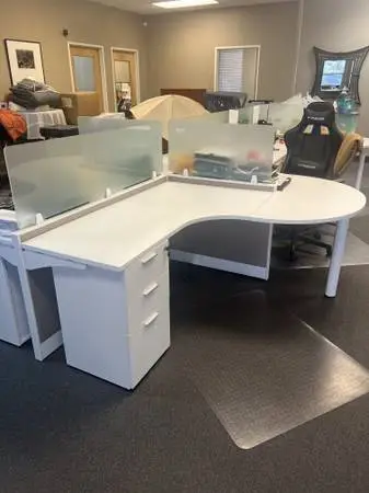Eleven (11) pristine office desks (connectable w/ dividers)