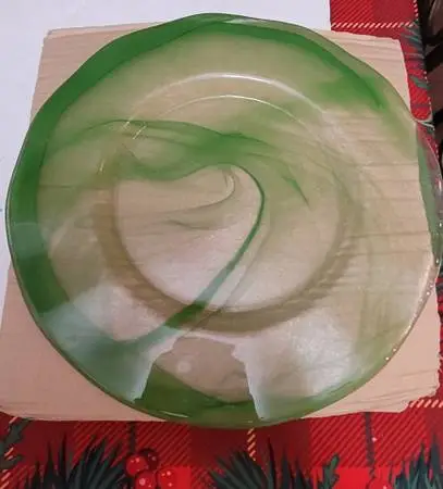 VETRO Dinner 13 Plate Green Made in Italy Lot of 6