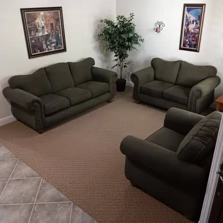 3 Piece Living Room Furniture Set (Sofa/Couch, Loveseat, Chair).