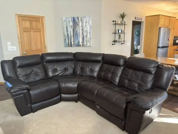 Leather Sectional, (2) Electric Recliners - Brown