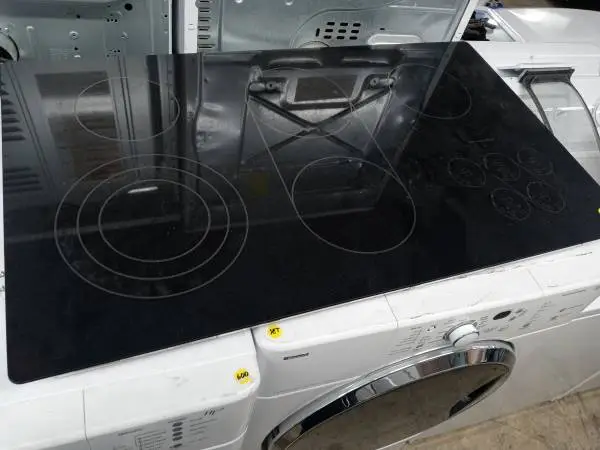 ★KitchenAid 36 glass-top cooktop