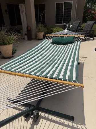 Your Backyard Oasis Awaits – Complete Premium Hammock Package