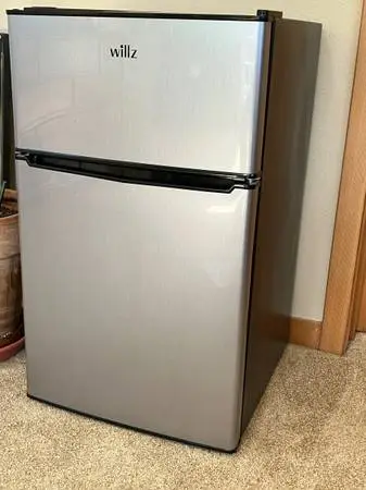 Willz 3.1 cubic foot Small Refrigerator