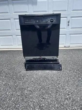 General Electric (GE) Nautilus Built-In Dishwasher