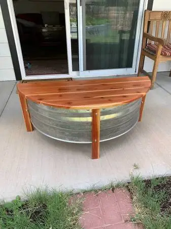 Coffee table/bench