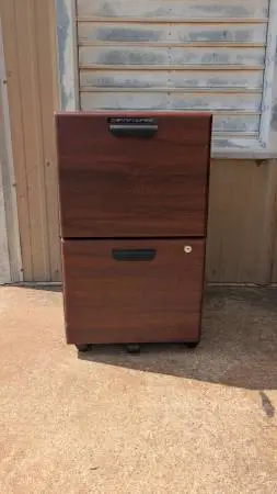 Mobile Pedestal File Cabinet