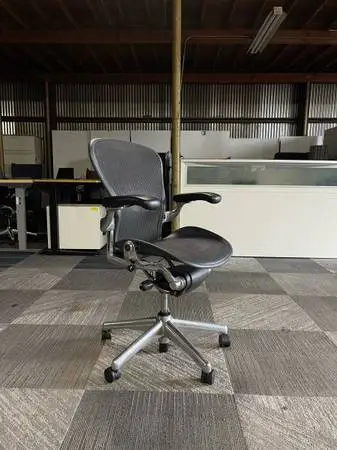 ALUMINUM BASE - HERMAN MILLER AERON CLASSIC SIZE B