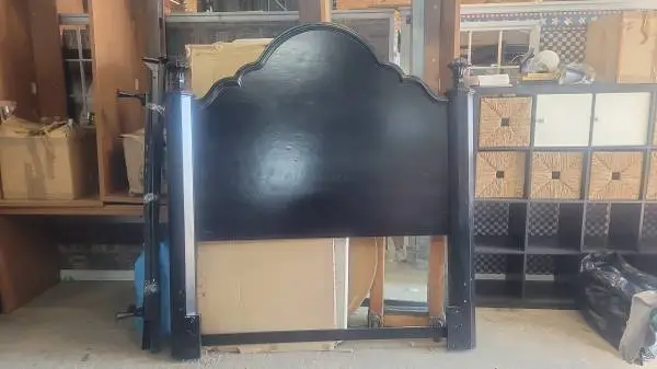 Stanly Black Headboard w/Frame