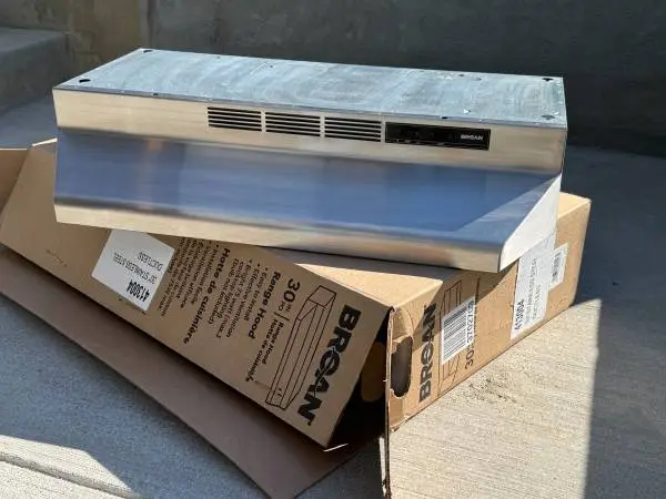 Broan 30 inch Ductless Range Hood 50-CFM