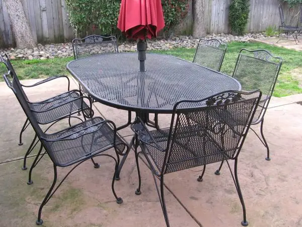 Woodard Briarwood wrought iron eight piece patio set