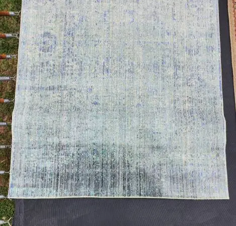 SAFAVIEH Valencia Collection Accent Rug