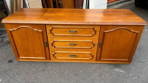 HERITAGE FURNITURE Italian Neoclassical Tuscan vintage sideboard Buffet credenza