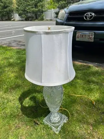 Vintage Crystal Lamp Portable Underwriters Laboratories